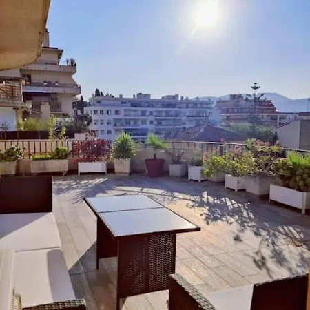 Romantic 1br Escape With Sun-rooftop Terrace شقة *