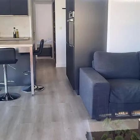 Lejlighed Romantic 1br Escape With Sun-rooftop Terrace *