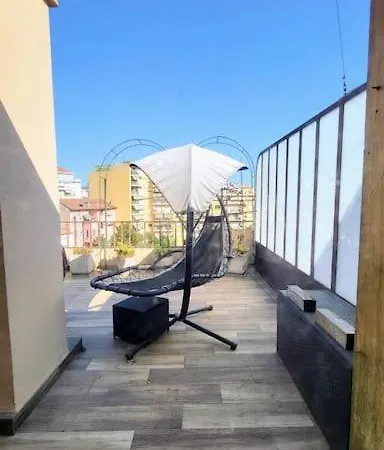 Romantic 1br Escape With Sun-rooftop Terrace Διαμέρισμα Νίκαια