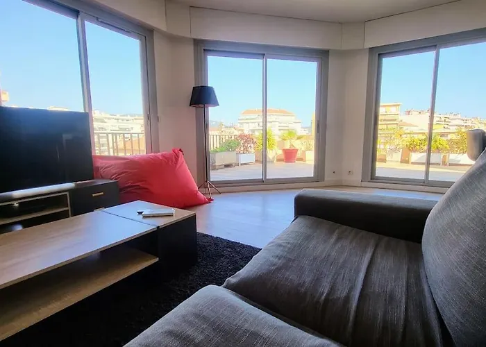 Lejlighed Romantic 1br Escape With Sun-rooftop Terrace *