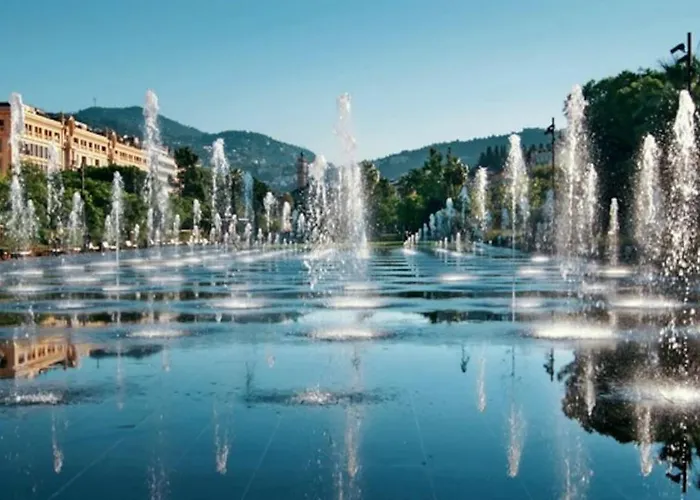 Romantic 1br Escape With Sun-rooftop Terrace アパート *