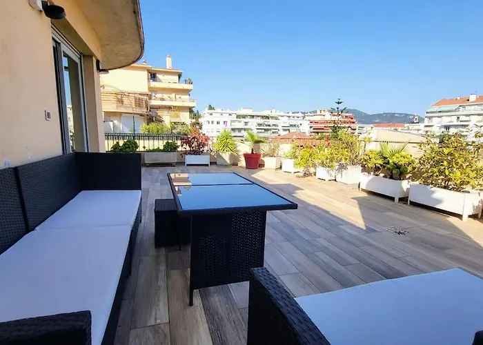 Romantic 1br Escape With Sun-rooftop Terrace Lejlighed Nice