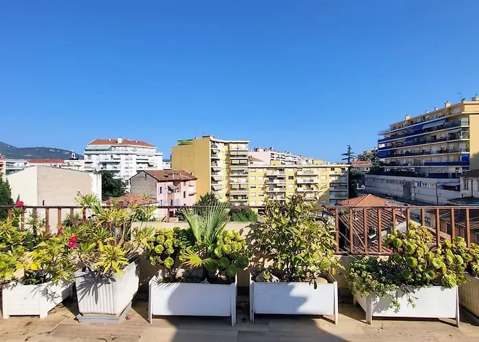 Romantic 1br Escape With Sun-rooftop Terrace Lejlighed