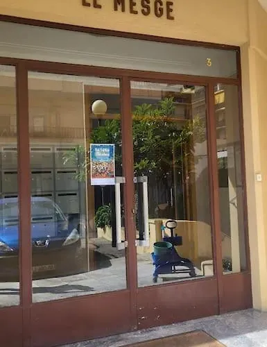 Romantic 1br Escape With Sun-rooftop Terrace *