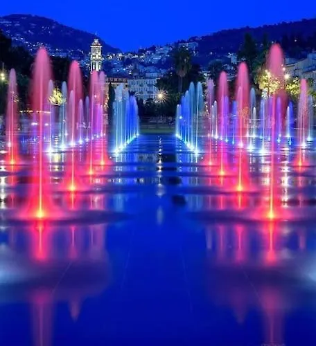 Romantic 1br Escape With Sun-rooftop Terrace Nice