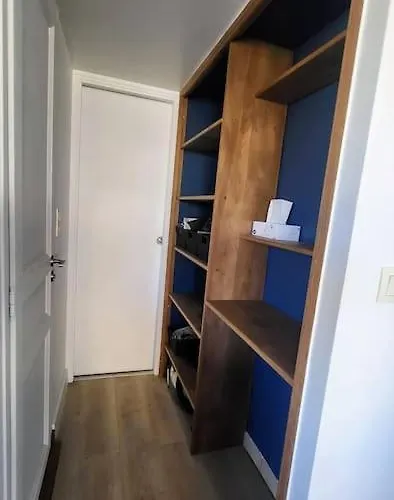 Romantic 1br Escape With Sun-rooftop Terrace