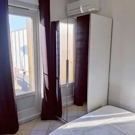 Romantic 1br Escape With Sun-rooftop Terrace Daire Nice